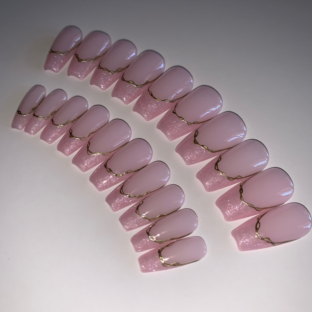 Thread Shell With Gold Chrome Nails - Picture 5 of 7